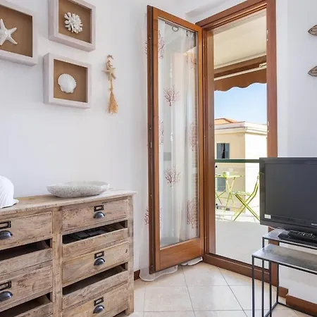 Alghero- Beautiful House In The Center With Balcony And Ac דירה *